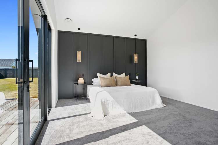 7 Artistic Avenue Leamington_14