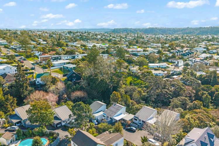 8/24 Beswick Place Birkdale_18