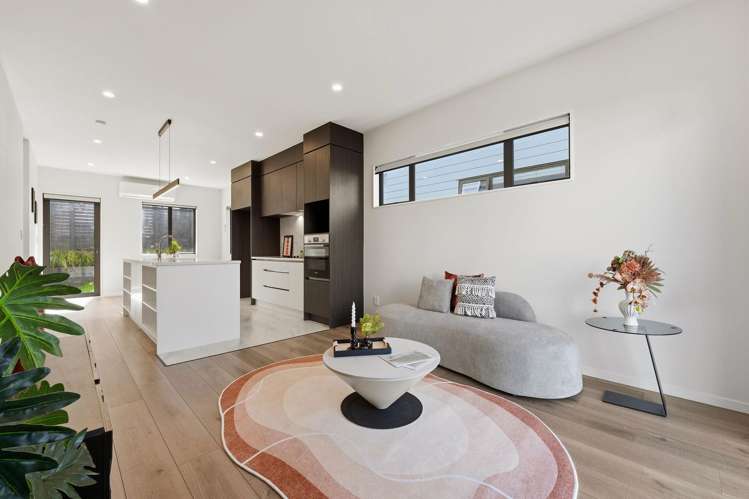 5 Greenbrier Street Westgate_1