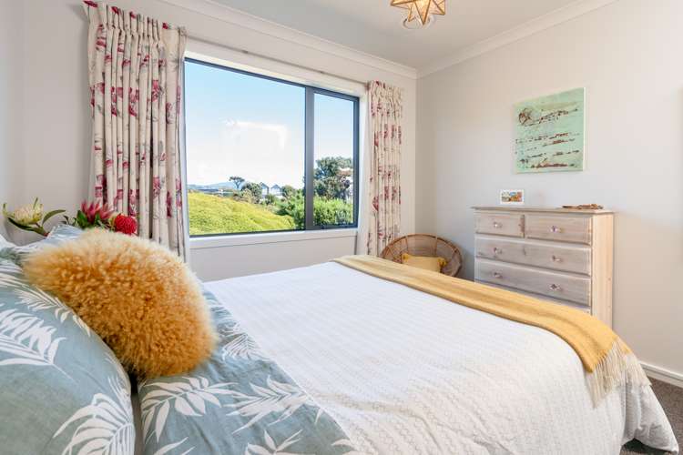 18 Takahe Drive Paraparaumu Beach_27