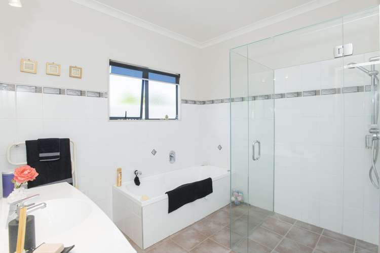 98 Potae Avenue Lytton West_16