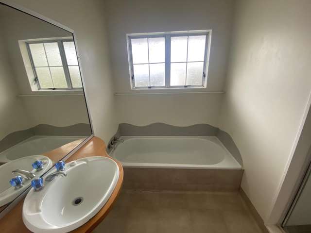 2 Picasso Grove Belmont_4