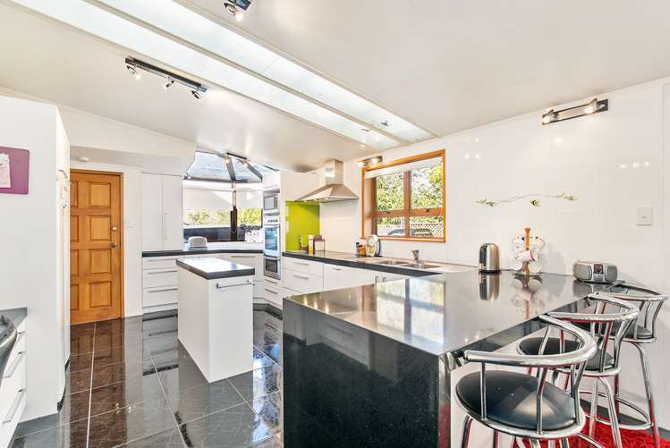 12 Riverview Road New Lynn_2