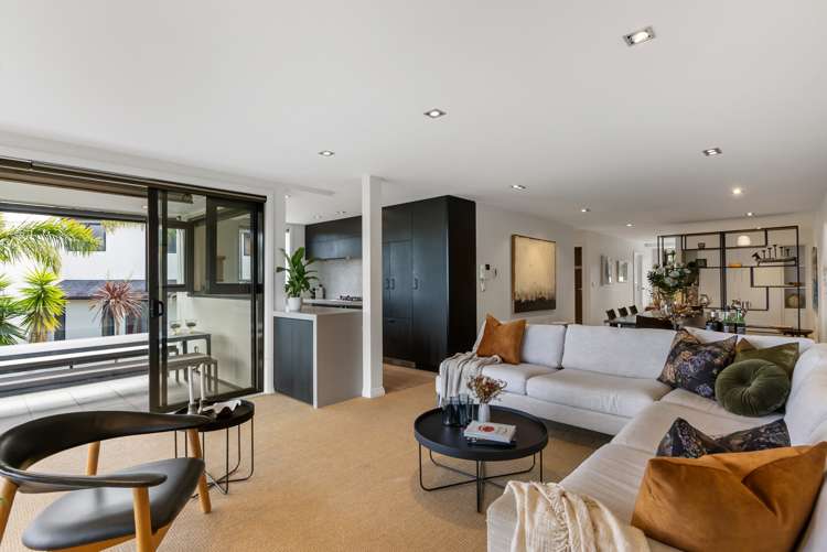 2/18 Tuhaere Street Orakei_4