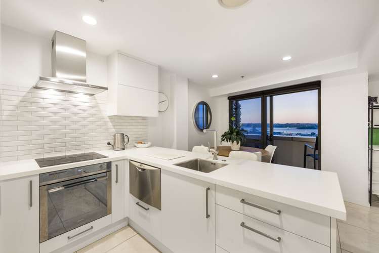 1304/1 Hobson Street Auckland Central_22