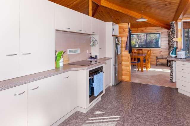 16 Pleasant Place Pauanui_4