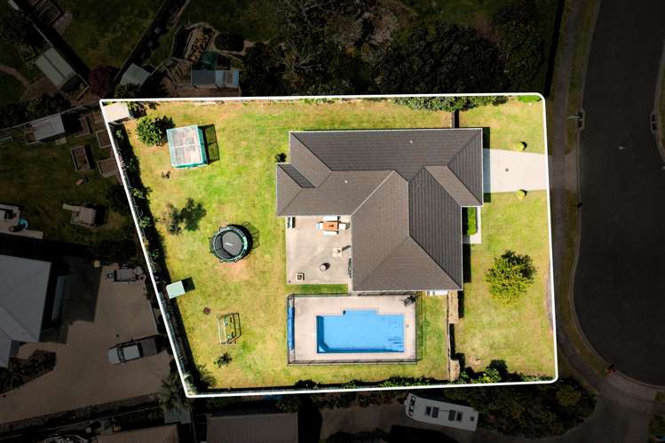 6 Island Vista Athenree_19