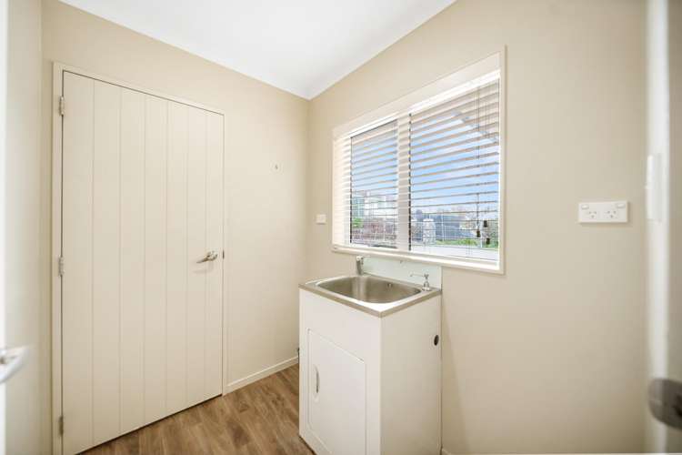 34 Paterson Avenue West Pukekohe_11