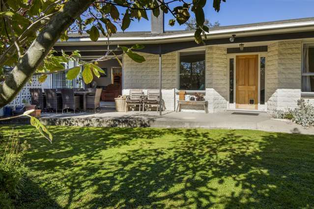 10 Great Reasons To Buy This Awesome Property