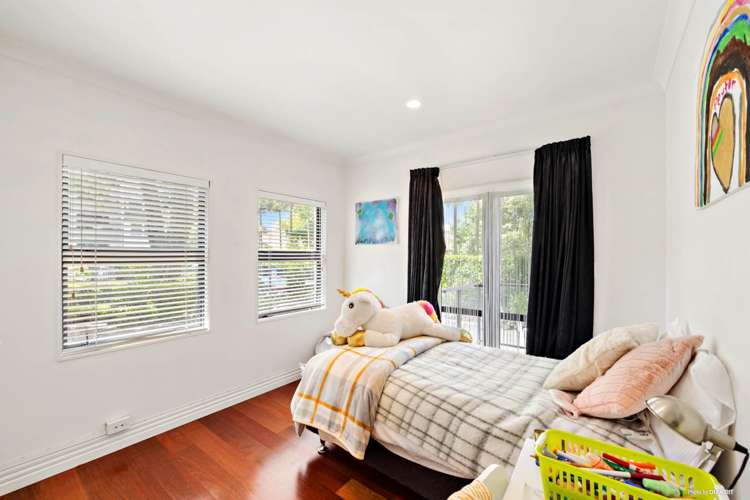 1/177 Hurstmere Road Takapuna_34