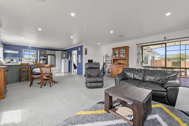 8 Beech Place Hawera_4