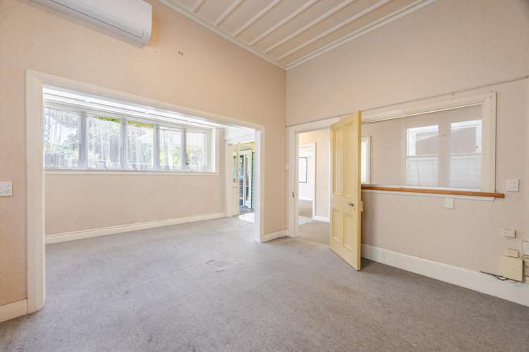 25 Clive Square West Napier South_11