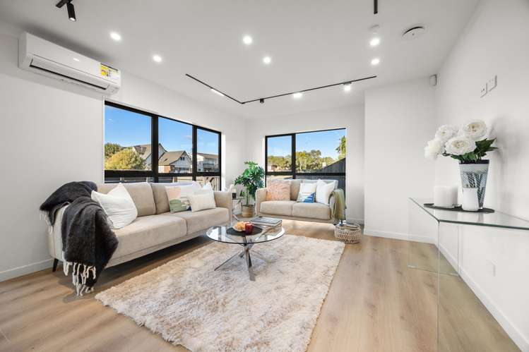 1/31 Akoranga Drive_5