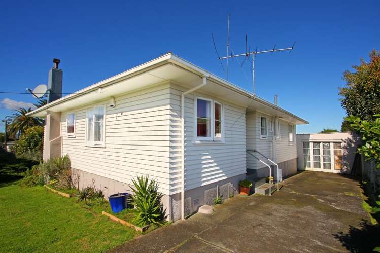 14 Tawa Crescent Manurewa_9