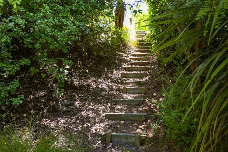 18 Loch Views Road Acacia Bay_34