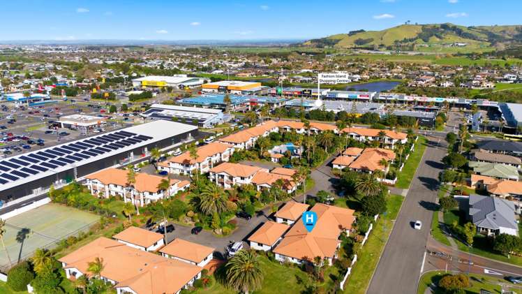 55/111 Santa Monica Drive (Pacific Palms) Papamoa_15