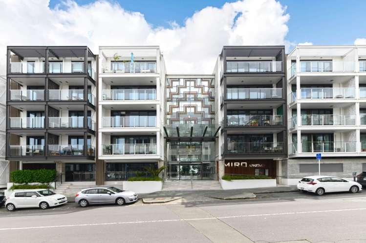 324/27 Enfield Street Mt Eden_1