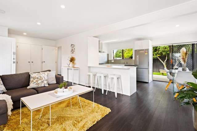 2/53 Taioma Crescent Te Atatu Peninsula_3