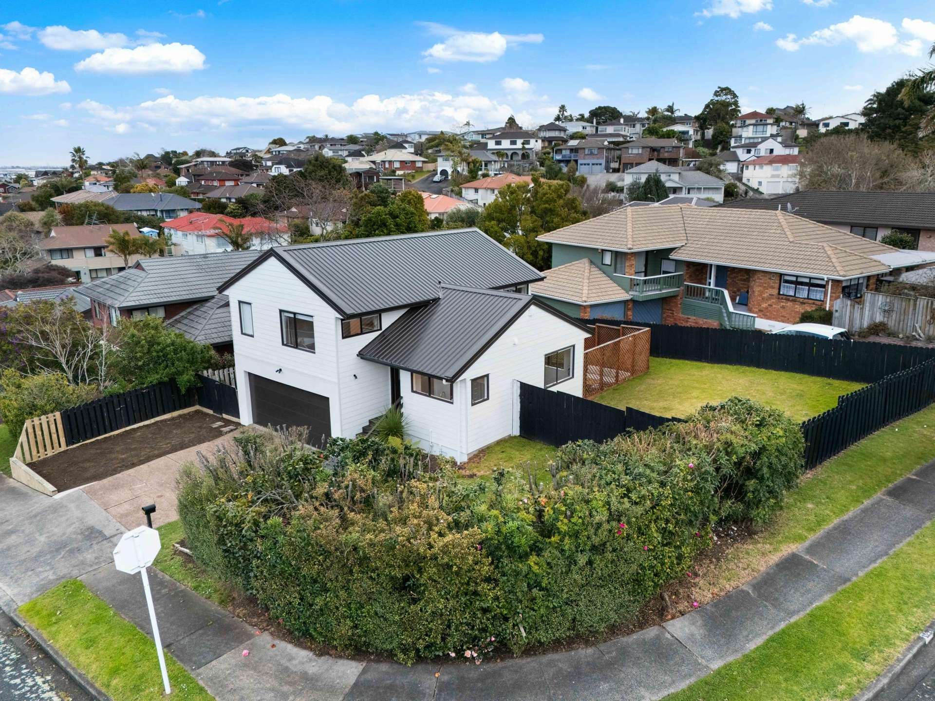 1/42 Lexington Drive Botany Downs_0