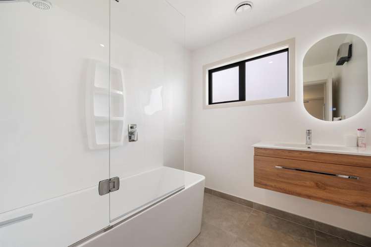 45 Stella Way Waikerikeri_10