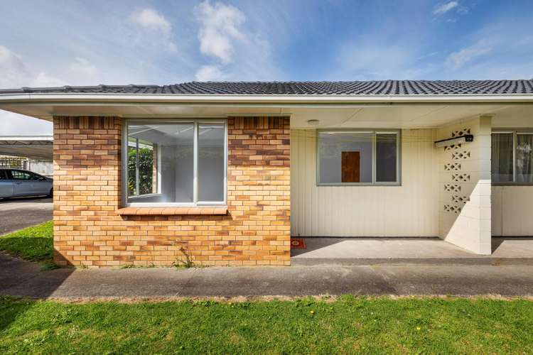 1/45 Willcott Street Mount Albert_11