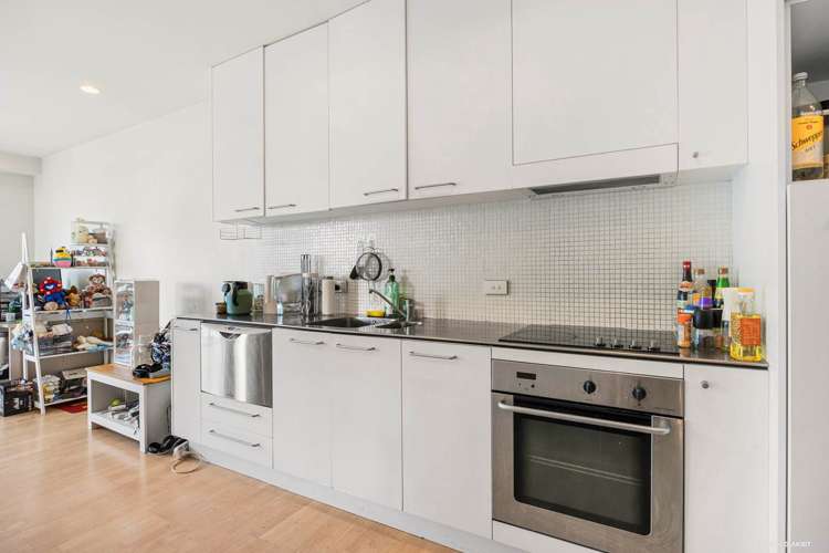 807/30 Beach Road Auckland Central_7