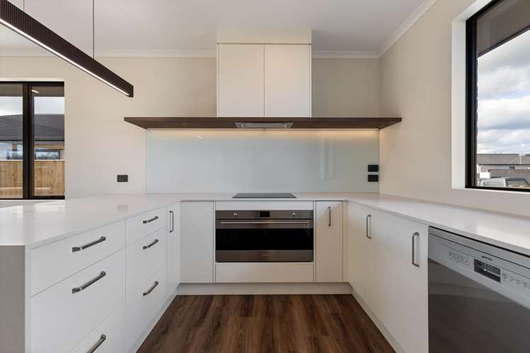 111 Churcher Street Feilding_4