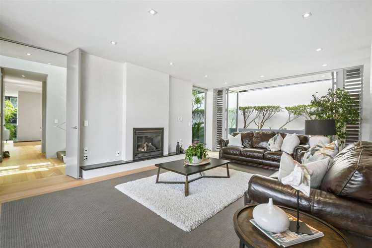 22b Beach Road Castor Bay_15