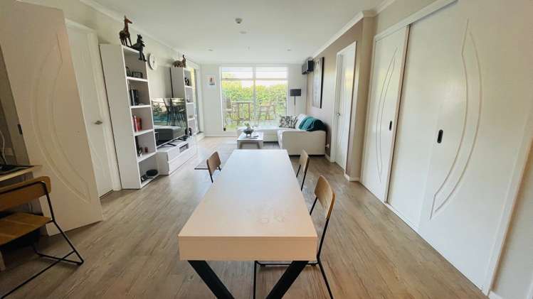 105/19 Bute Road Browns Bay_7