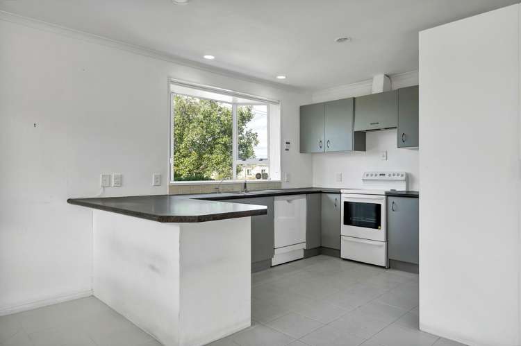 23 Swansea Road Stratford_1