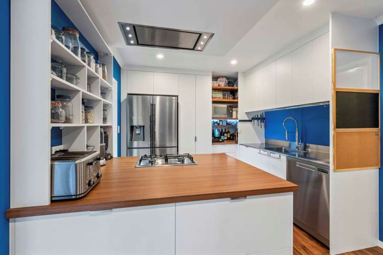 16 Hurstbourn Priors Goodwood Heights_5