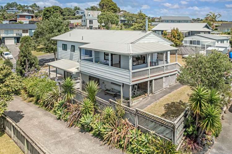 9 Hatfield Heights Hatfields Beach_2