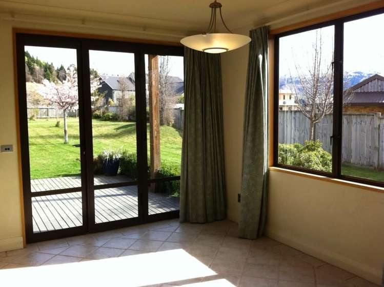 9 Portree Drive Lower Shotover_3