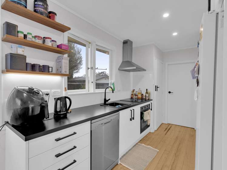 6 Colstone Street Glenview_6