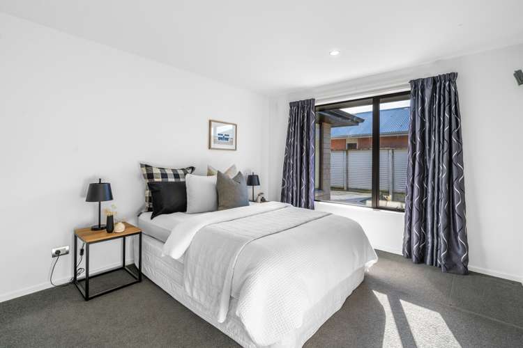 24 Welsh Road Winton_11