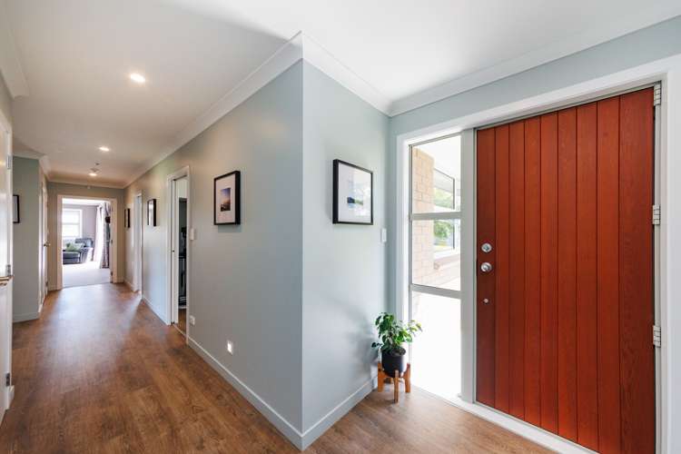 98 Mount Taylor Drive Feilding_12