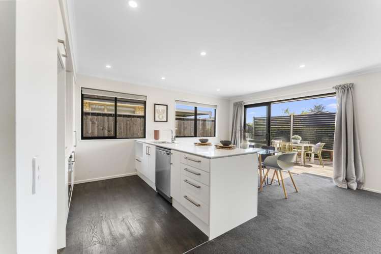 55 Malone Crescent Richmond_5