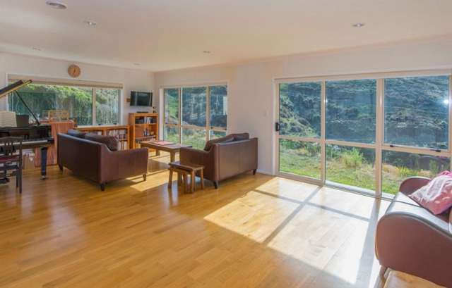 173 Parkvale Road Karori_1
