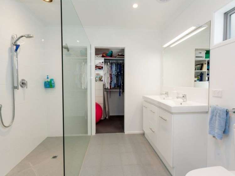 2 Margaret Alice Close Whalers Gate_33