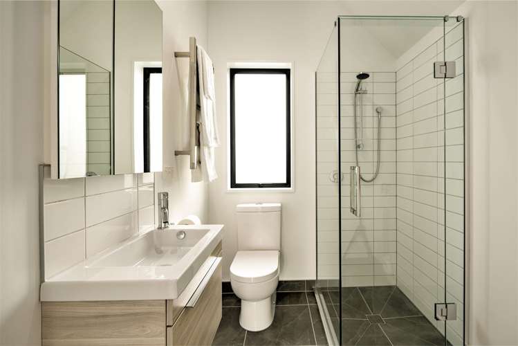 8/15 Cheltenham Street Merivale_10