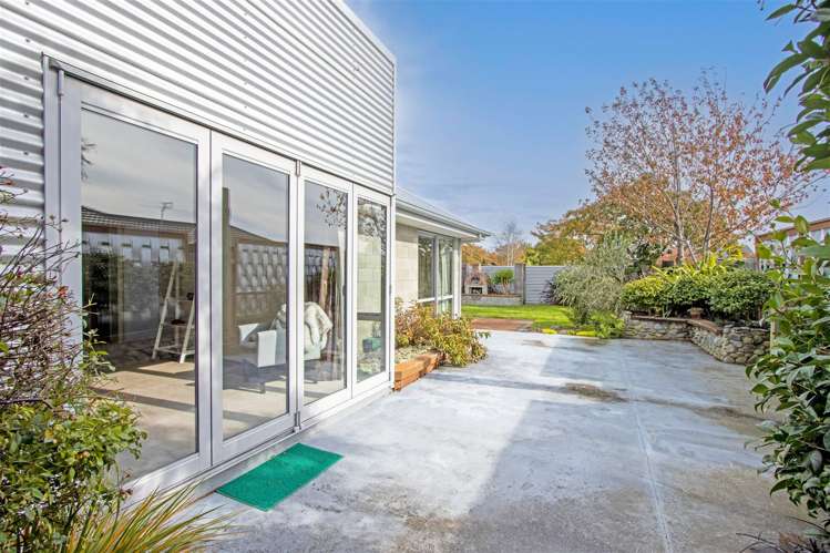 14 James Drive Woodend_17