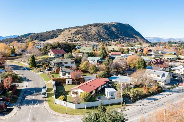 2 Aeolus Place Wanaka_14