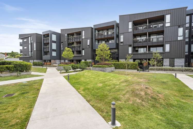 202/64 Victoria Street Onehunga_13