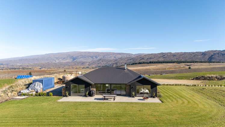 4 Skeena Way Waikerikeri_6