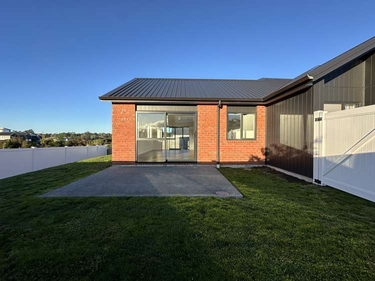 56 Riverhead Point Drive Riverhead_18