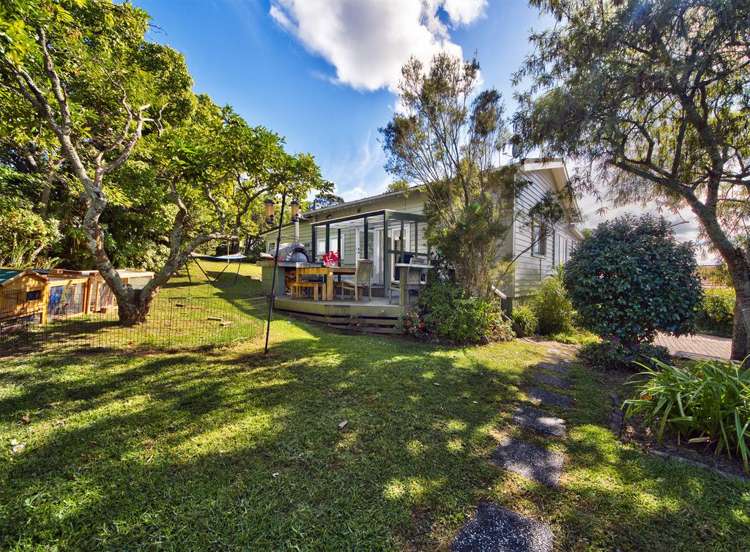 198 Golf Road Titirangi_6