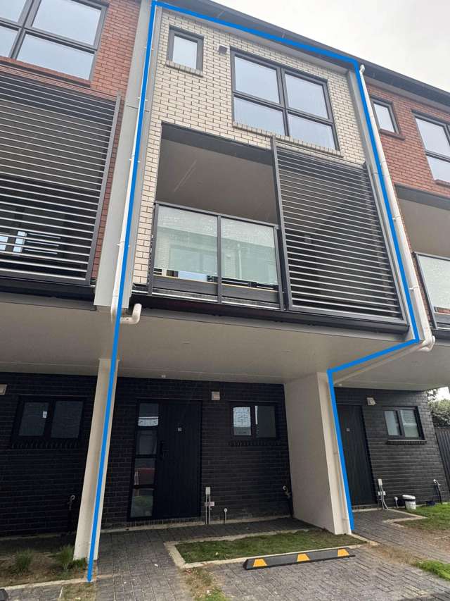 Modern, Low-Maintenance Living in Prime Mt Alb...