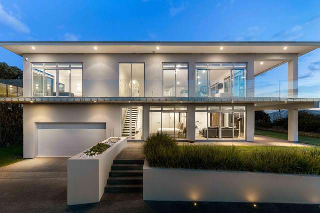 Coastal elegance with unrivalled ocean views