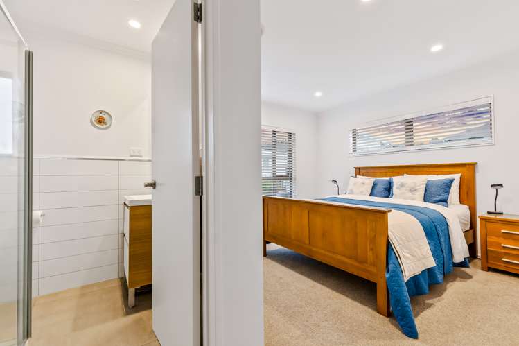 26 Arthur Rolfe Lane Swanson_12