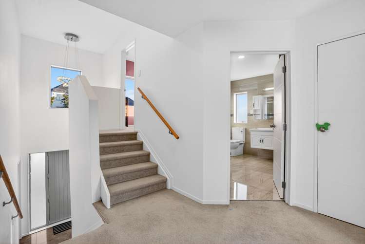 216 Alec Craig Way Gulf Harbour_22